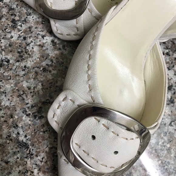 Prada leather buckled kitten heeled mules - Picture 7 of 13